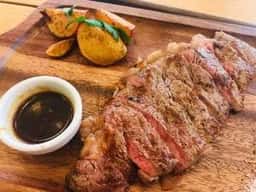 T.N.MEAT WORKS PREMIUM BEEF AND WINE アトレ品川