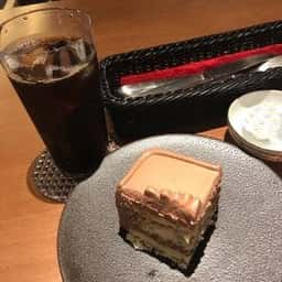 トップスカフェ 阪急三番街店