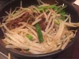肉と魚とめん料理が充実している店 なにがし 豊田コモスクエア店
