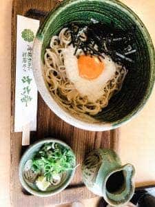 方六庵