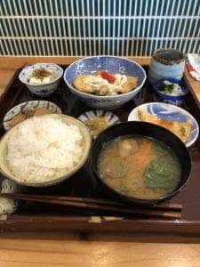 ごはんや ももんち