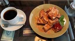 カフェ ニジョウヒピン