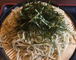 こざすや