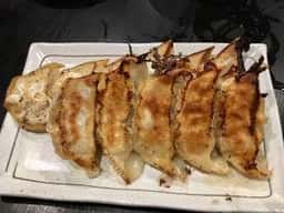 餃子ダイニング 天真