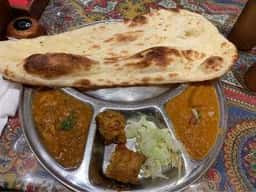 シャルマ フォーラス店