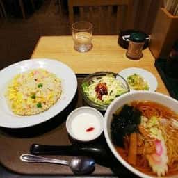 ラーメン亭 よ志乃 西口店