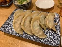 餃子と唐揚げの酒場 難波のしんちゃん