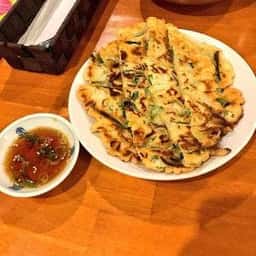 Korean Kichen 3匹の子豚 山ノ内店