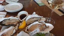 ザオイスターバー コウベ