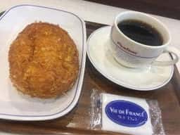VIE DE FRANCE 東岸和田店