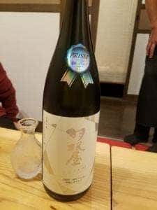 陣家錦次