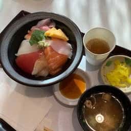 海鮮丼・すし 道のみなと 宝塚北SA