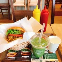 フレッシュネスバーガー アリオ八尾店
