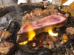 炭火焼ホルモン 伊かお