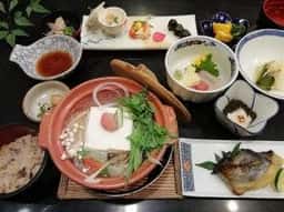 お食事 ほうざん