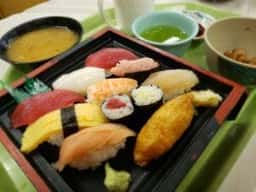 どんぶりや ありがとう食堂