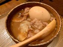 煮込みや まる。