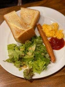 CAFE LE PIN 大須店