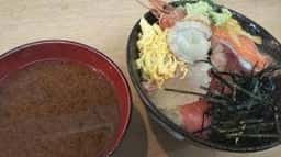 鮮魚と海鮮丼の店 魚盛