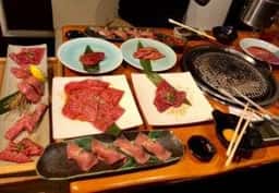 炭火焼肉みやび