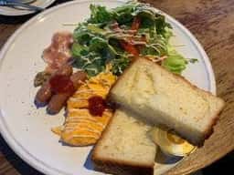 CAFE LA RUCHE カフェラリューシュ