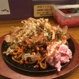 焼きそばは飲み物。 池袋東口店