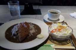 NUTS CAFE TRIP