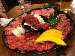 焼肉 笑山門
