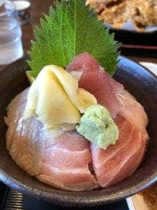 ごはんどころ海賊亭