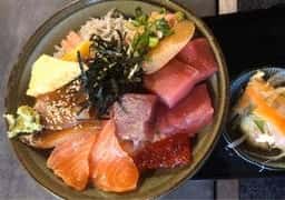 鮪屋かおるちゃん