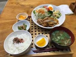 ぶらっとホームつなみ 食堂