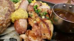 ロイヤルホスト 湊川店