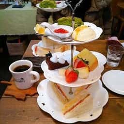 Woody Cafe