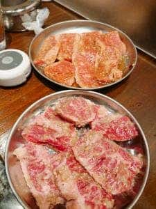 七輪炭火焼肉 焼くぞう