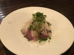 イザカヤミドリ