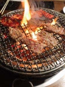 炭の灯りワ・ガヤ川沿店