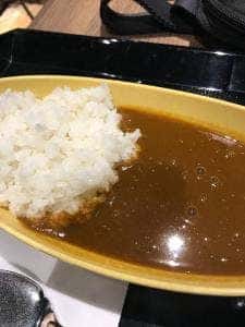 博多カレー研究所 博多とんこつあごだしカレー 福岡空港店