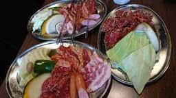 焼肉食べ放題 三金
