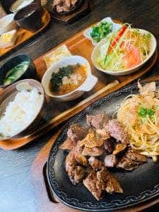 あじの牧場 丸太小舎