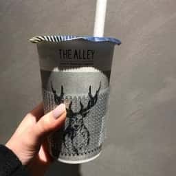 THE ALLEY 梅田エスト店