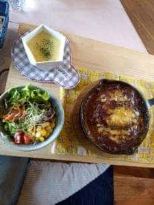ハンモックと光サイフォン珈琲 HOWBI