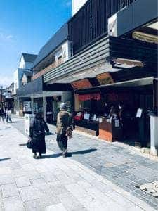 かのや