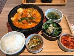 コリアンダイニング李朝園 松井山手店