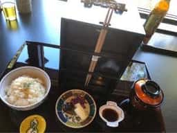 兼六園・金沢城前 茶屋 見城亭