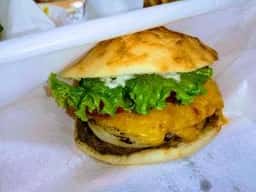 軽井沢フラットブレッズ 土岐プレミアム・アウトレット店