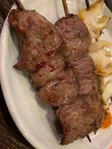 ともや