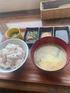 カフェ食堂 3PIECE