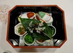 伊万栄