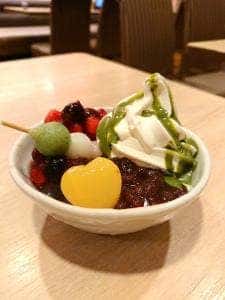 Cafe レストラン ガスト 鳴海最中店