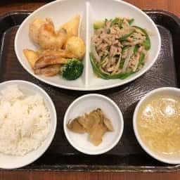 紅虎餃子房 ピオレ明石店